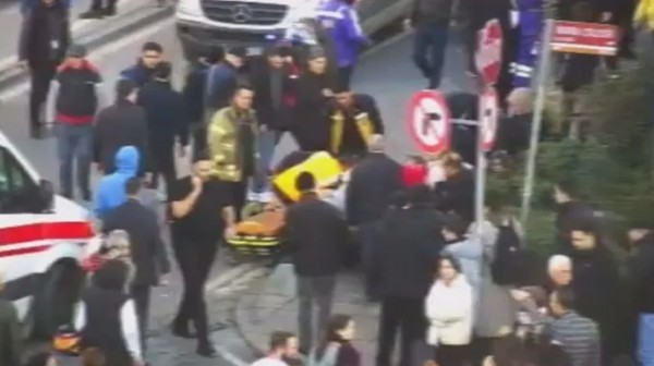 Şişli'de otomobil yayalara çarptı! 2 ölü, 6 yaralı!